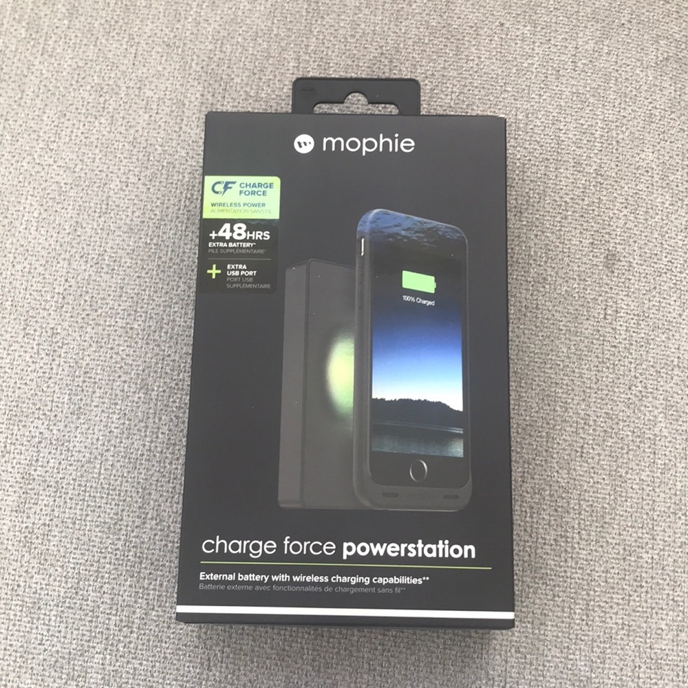 Brand new Mophie charge force powerstation